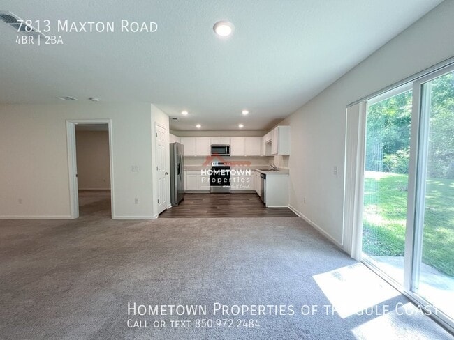 Building Photo - Spacious 4-Bedroom Home in Pensacola, FL w...