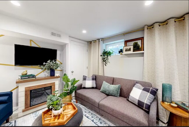 Foto del edificio - 9036 48th Pl