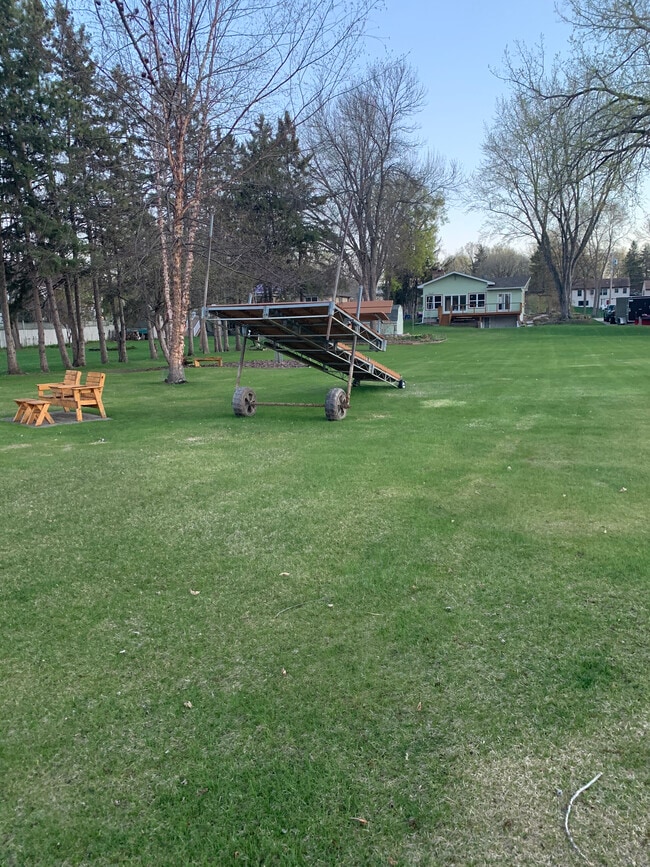 Dock - bring your pontoon - 505 W River Pkwy