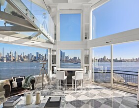Building Photo - 600 Harbor Blvd