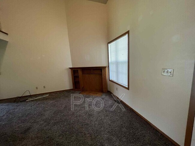 Foto del edificio - 1162-1164 E Sunrise Dr