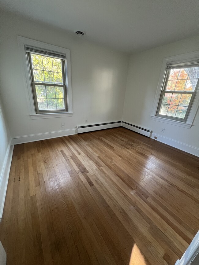 Foto del edificio - 110 Potomac Ave