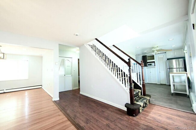 Foto del edificio - 32 Needle Ln