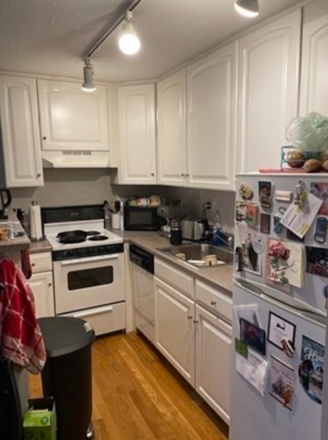 Foto del edificio - 1691 Cambridge St