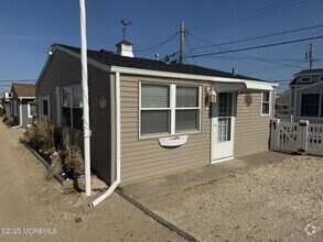 Building Photo - 24 E Amber Jack Way
