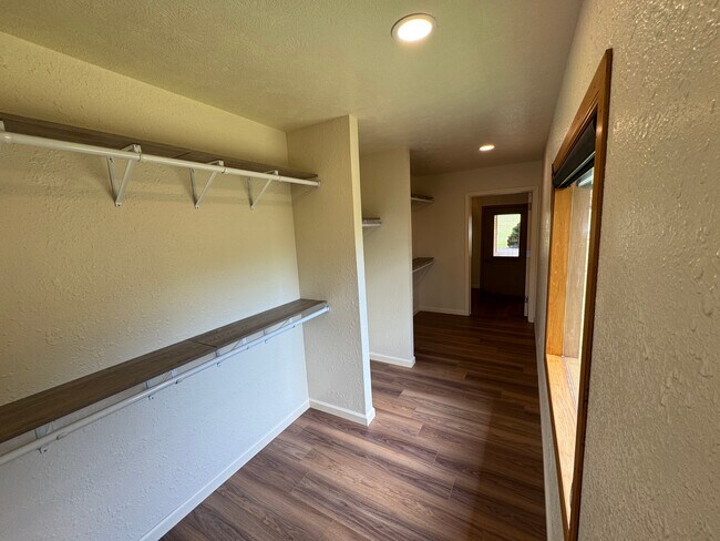 Foto del edificio - 7697 MO-176