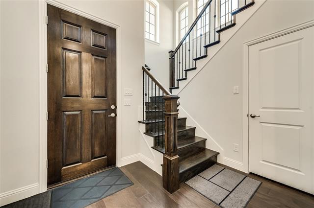 Building Photo - 2480 Cathedral Dr