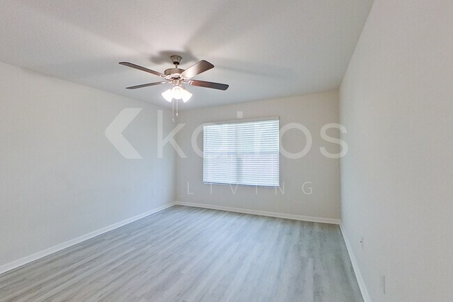 Foto del edificio - 301 Monarch Ln