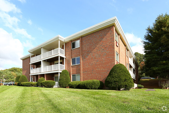 Building Photo - Kenmore Apartments