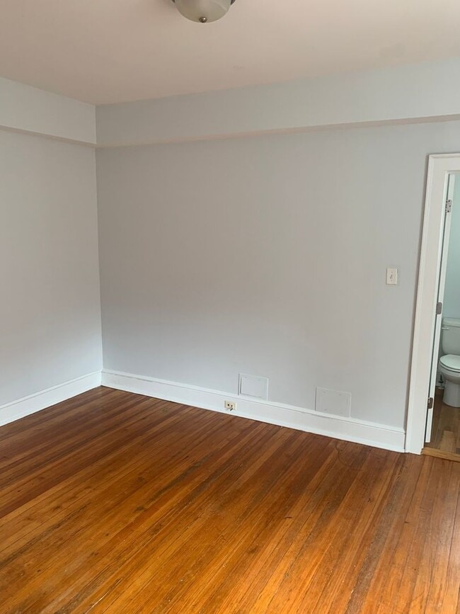 Foto del interior - 1123-25-27 West Grace Street