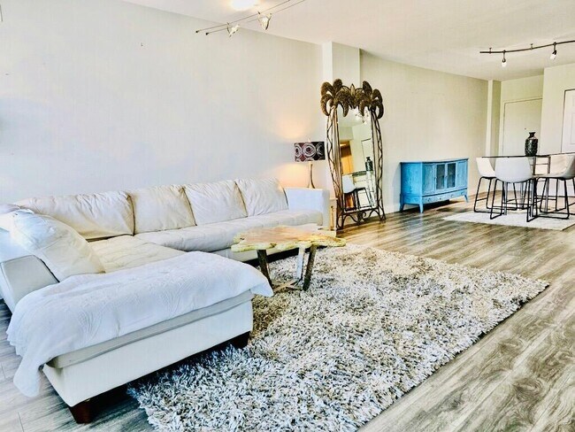 Foto del edificio - 3450 S Ocean Blvd