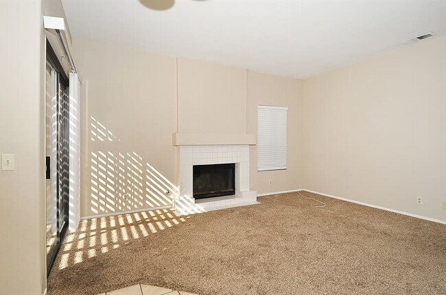 Building Photo - 35305 Shuis Cir