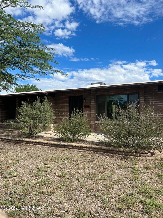 Foto del edificio - 1504 S Shannon Rd