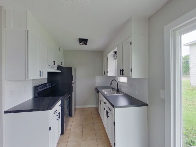 Foto del edificio - 254 N Acadia St
