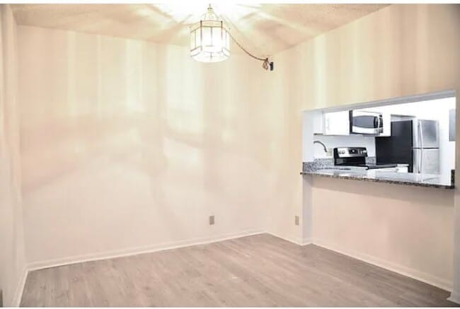 Dining room - 209 Foxtail Dr