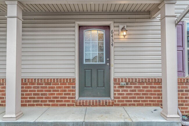 Foto del edificio - 6434 Creekbend Dr