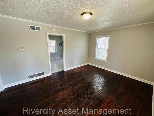 Foto del edificio - Renovated Charmer with Large Kitchen, Cove...