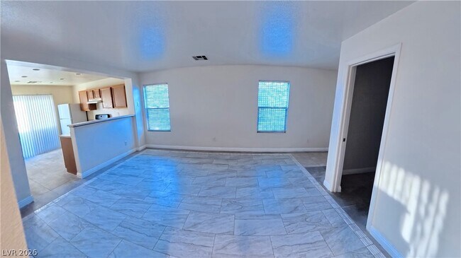 Foto del edificio - 5591 Doubleday St