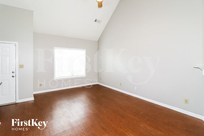 Building Photo - 2785 Fletcher View Dr