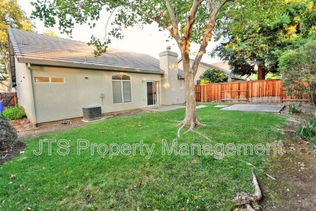 Building Photo - 3112 Gennaker Way