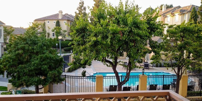 Building Photo - 3894 Quarter Mile Dr