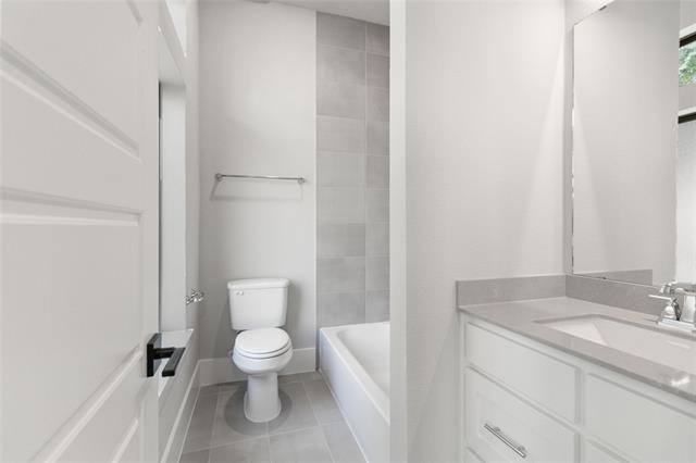 Foto del edificio - 7840 Secluded Ave