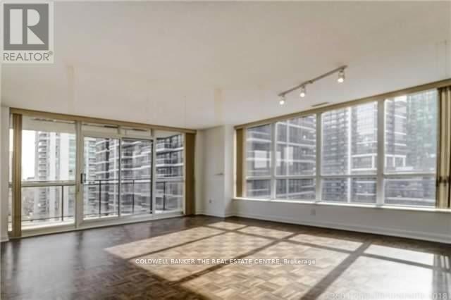 Building Photo - 33-1033 Sheppard Ave E