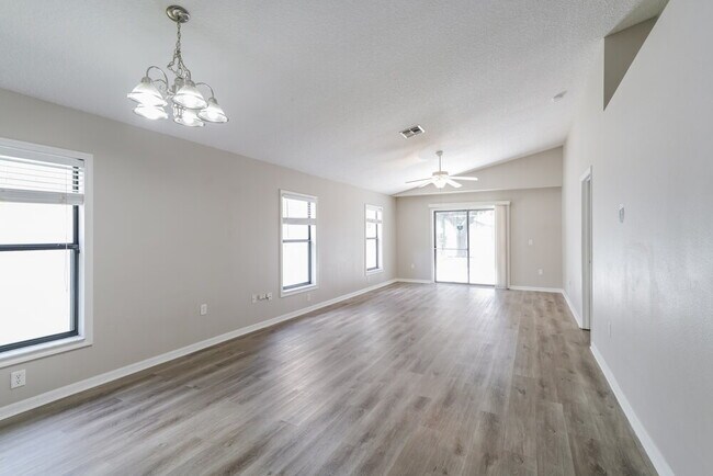 Foto del edificio - 7808 Prospect Hill Cir