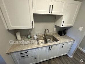 Building Photo - 117 Centennial Dr