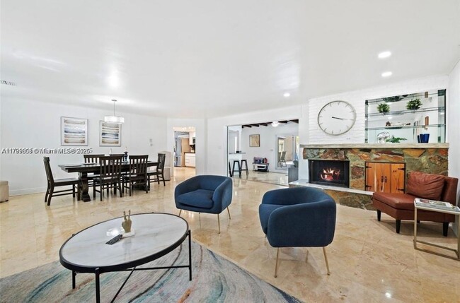 Foto del edificio - 1031 Redbird Ave