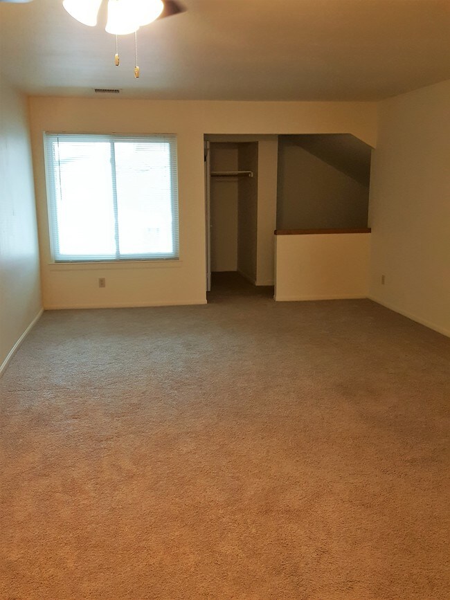 Hidden Creek Apartments Apartments New Berlin, WI