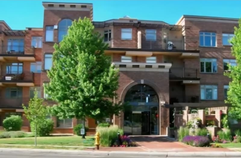 Primary Photo - 2700 E Cherry Creek S Dr