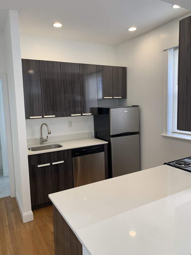 Foto del edificio - 108 Peterborough St