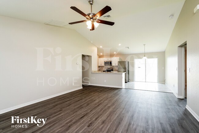 Foto del edificio - 1113 NW 1st Ave