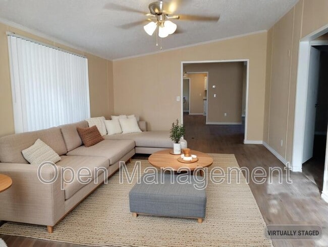 Building Photo - 3070 Ochoco St