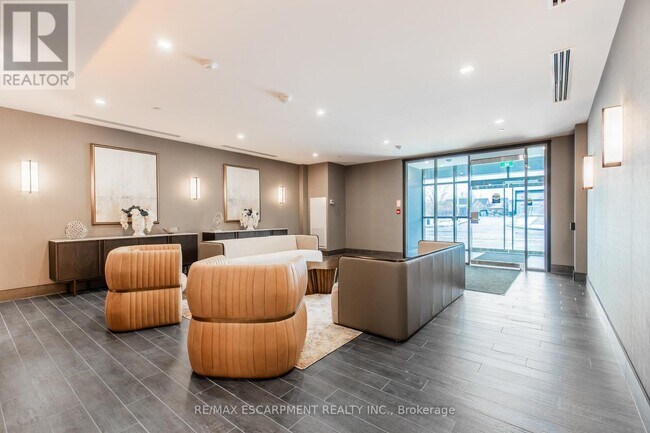 Photo du bâtiment - 470 Dundas St E