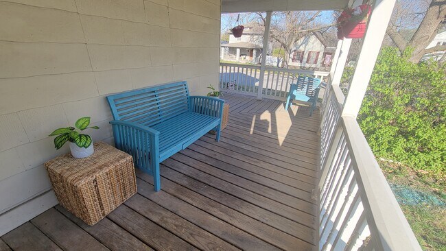 Foto del edificio - 1329 Connecticut St