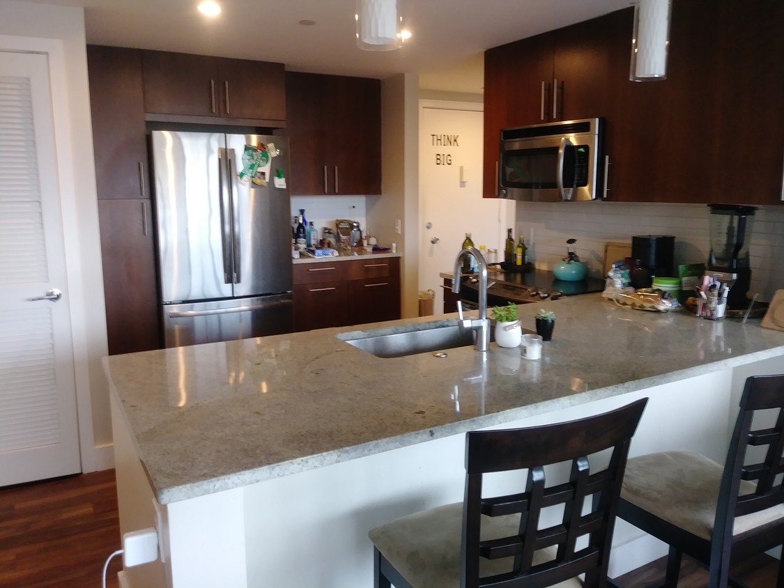 kitchen - 2200 Park Towne Pl