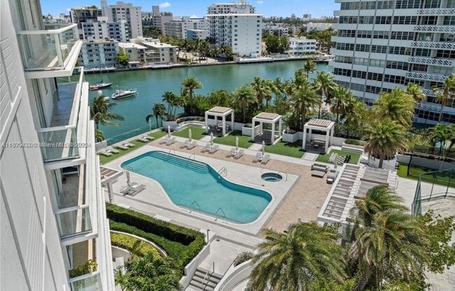 Photo - 10 Venetian Way Apartment