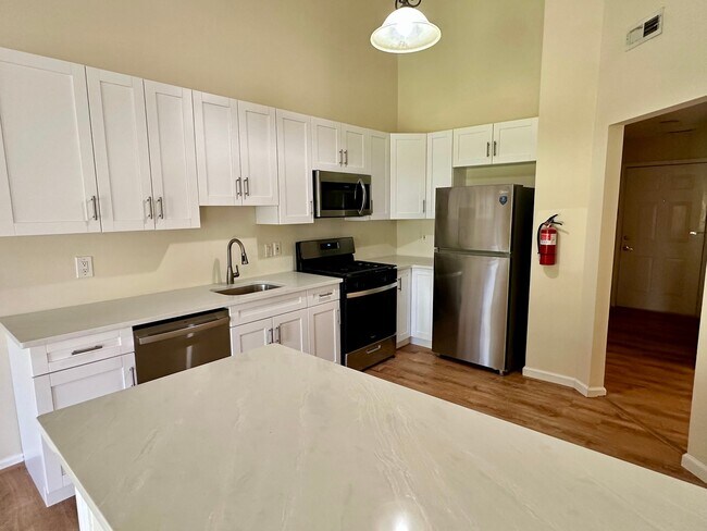 Foto del edificio - 203 Eagles Chase Dr