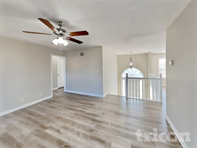 Building Photo - 3411 Bradfield Dr