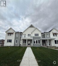Building Photo - 542 Oldenburg Ave