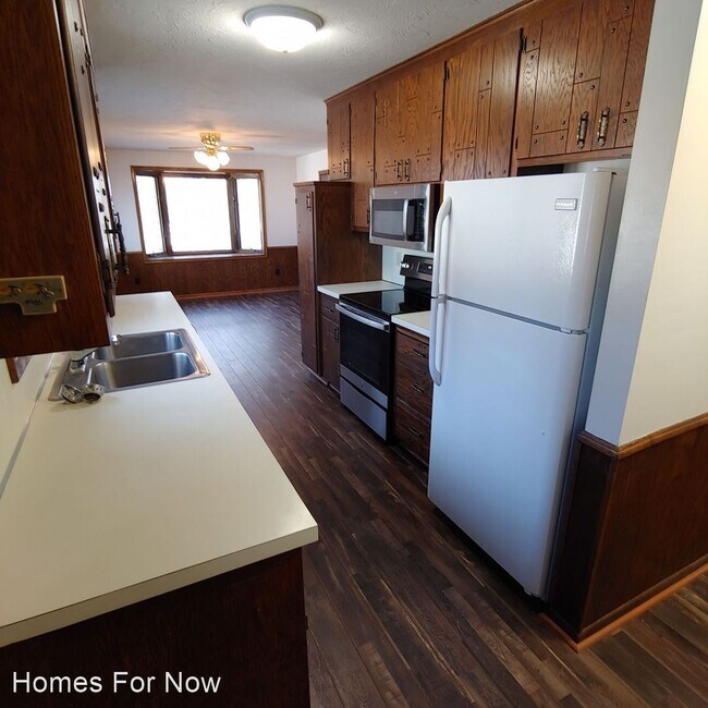 Foto del edificio - 3 br, 2 bath House - 16582 Dunkirk Avenue SW