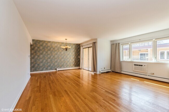 Foto del edificio - 3552 N Oleander Ave
