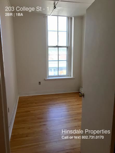 Building Photo - 203 College St