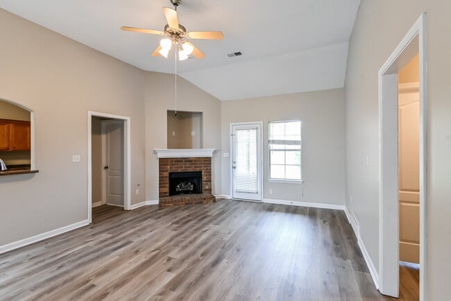 Building Photo - 10182 Whitcomb Ln