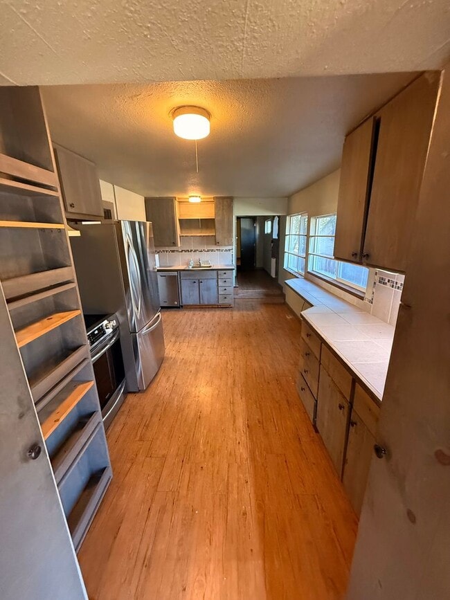 Foto del edificio - Pet Friendly 3 Bdrm 1 Bath 1.8 Miles to OI...