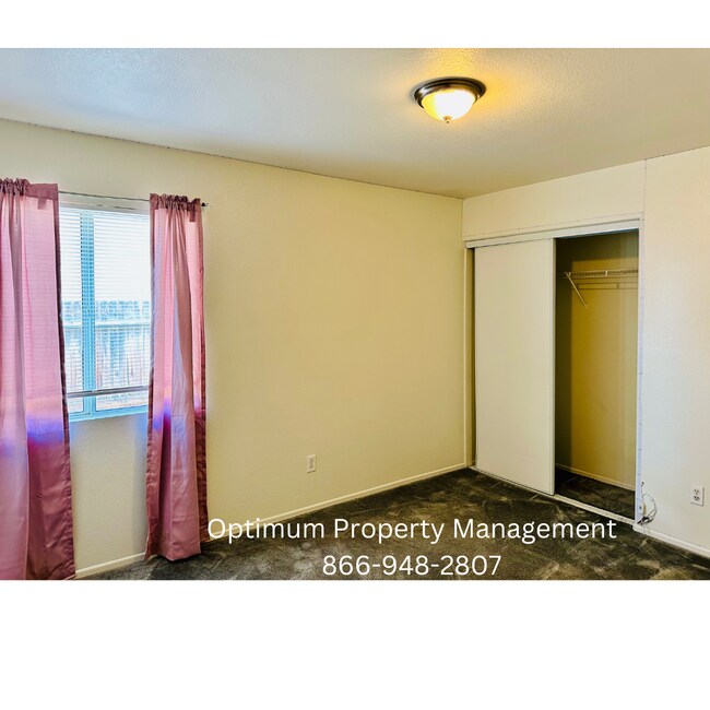 Foto del edificio - 13634 Winewood St