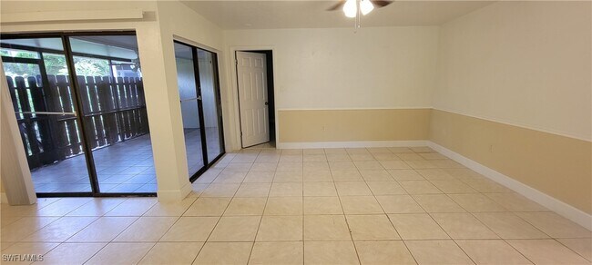 Foto del edificio - 4219 21st Pl SW
