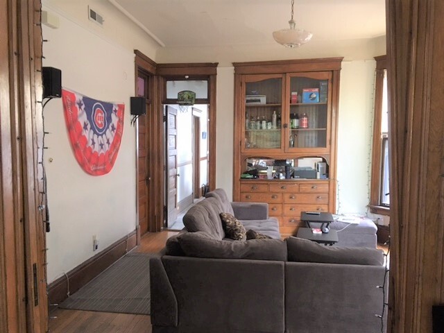 Foto del edificio - 3218 N Seminary Ave
